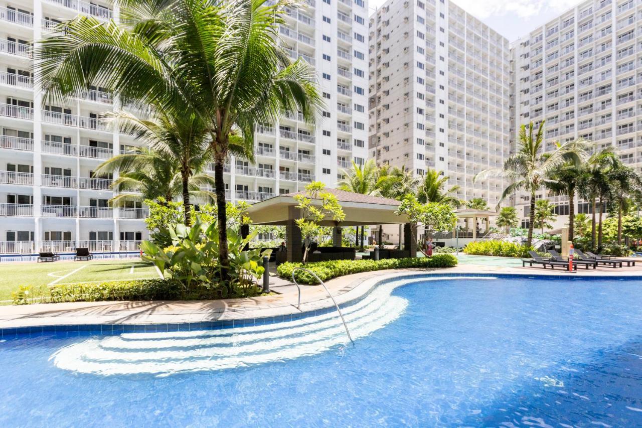 Staycation At Shore - Direct Pool Manila Exterior foto